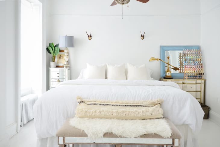 Bench at foot top of bed called